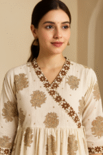 Shripali Pure Malmal Cotton Angrakha Kurta Pant Set with Dupatta - Image 4