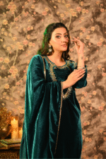 Shripali Emerald Green Mirror Velvet 3 Pc Suit - Image 4