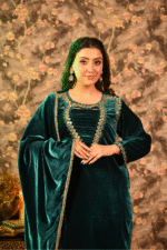 Shripali Emerald Green Mirror Velvet 3 Pc Suit - Image 5